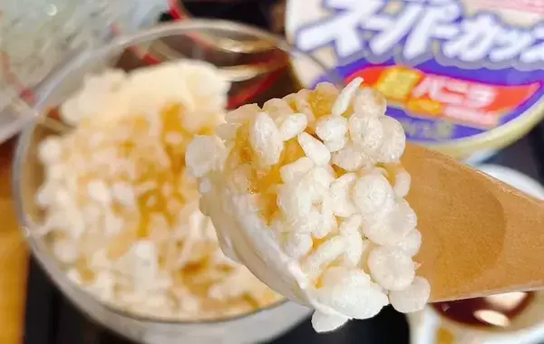 余りがちな「天かす」実はアイスと相性抜群！　明治公式『スーパーカップ』アレンジを試したら…