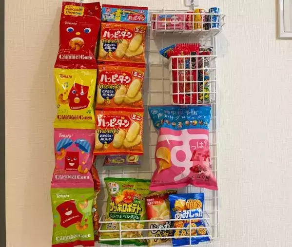 『ワイヤーネットかご』を深さ別に使い分け　お菓子収納に110円アイテムを活用した結果？