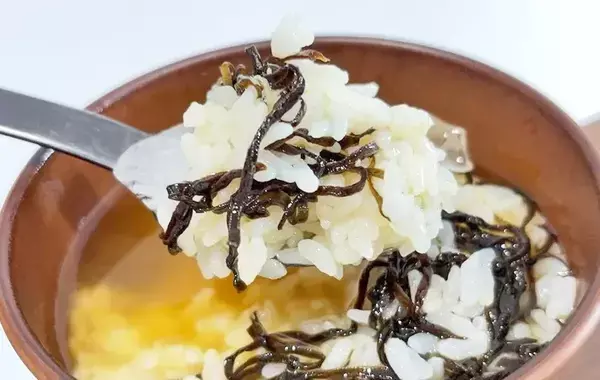 暑い日でも、ご飯がスルッと進む！　塩こんぶの使い方に「夏の新定番！」