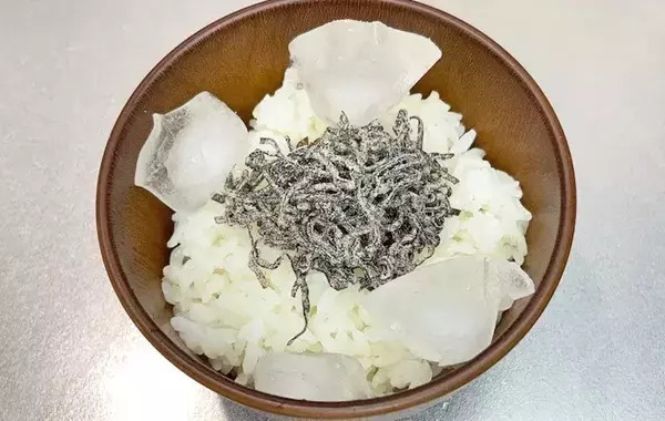暑い日でも、ご飯がスルッと進む！　塩こんぶの使い方に「夏の新定番！」