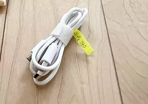 「コードの『指定席』ができた！」　整理のプロがやってる“100均＆無印良品”活用術