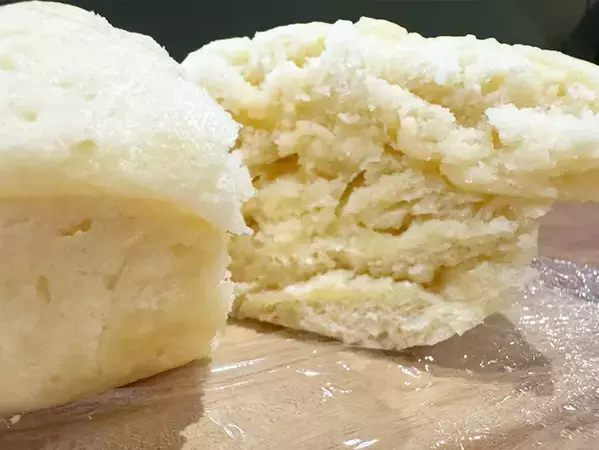 豆腐1丁に『ホットケーキミックス1袋』を混ぜるだけで…　レンチン4分後の完成品がこちら