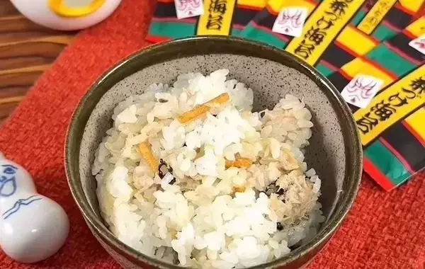 ツナ缶とお茶漬けの素で『混ぜご飯』　意外な組み合わせに「子供が喜ぶ！」