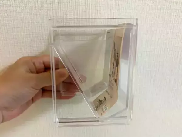 「斜めがこんなに便利とは…」　ダイソー『ナナメスタンド』が万能すぎて何個も欲しい！
