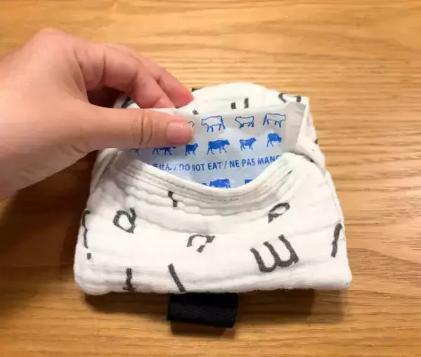 保冷剤で濡れる弁当箱　100均の平ゴムを使った対策が超快適！