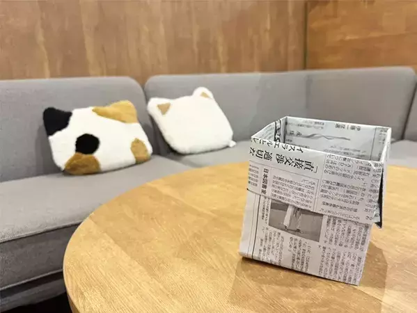 「こんな折り方あったんだ！」　コンパクトにたためる新聞紙ゴミ箱