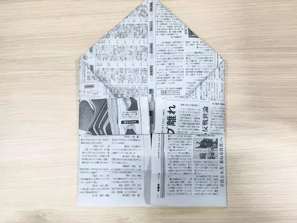 「こんな折り方あったんだ！」　コンパクトにたためる新聞紙ゴミ箱