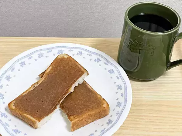 きな粉を練ります　10分でできるトーストアレンジに「手がべたつかない」「どこから食べてもおいしい」