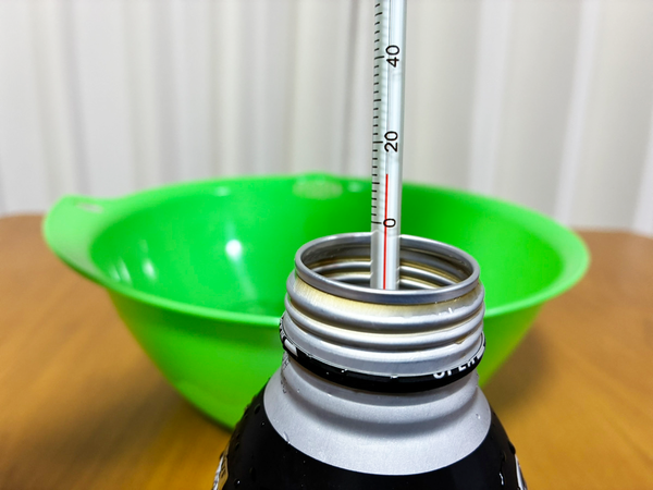 ぬるい飲み物が『30秒』で冷やせた！　目からウロコの方法に「夏に助かる！」