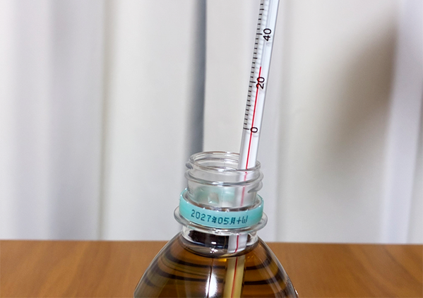 ぬるい飲み物が『30秒』で冷やせた！　目からウロコの方法に「夏に助かる！」