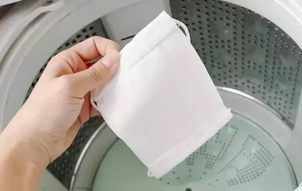 保冷剤は「ガーゼマスク」に入れてみて！　夏に役立つ意外な使い道【子供の暑さ対策】