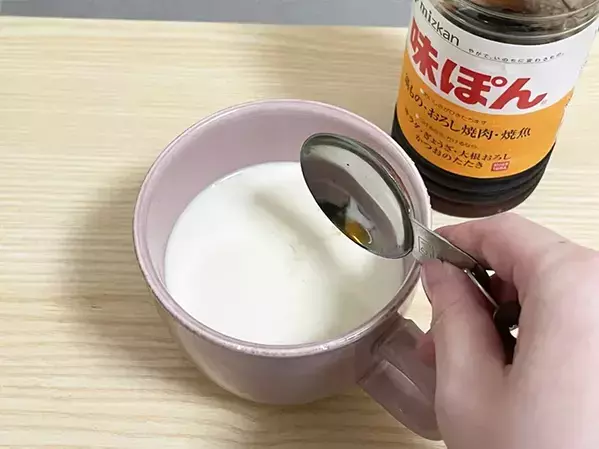 【10分レシピ】豆乳に『味ぽん』をかけて5分　完成品に「絹豆腐みたい」「朝食にも」