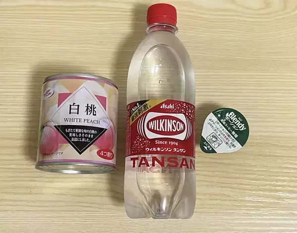 桃の缶詰あったらドリンクに使って！　組み合わせたのは…「絶妙にマッチする」「暑い日にピッタリ」
