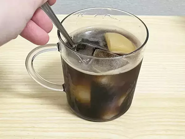 桃の缶詰あったらドリンクに使って！　組み合わせたのは…「絶妙にマッチする」「暑い日にピッタリ」