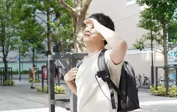 リュックの『蒸れ問題』の解決策が出た！　メーカーが教える夏の通勤対策