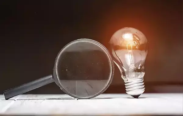電気代、多く払ってるかも？　電球の負担を増やす『NG行動』は