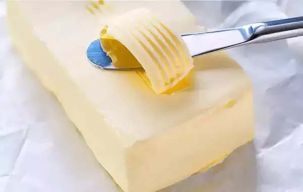 かたまりのバター、切り分けるの待って！　山崎製パンが教える“最初にすべき行動”は