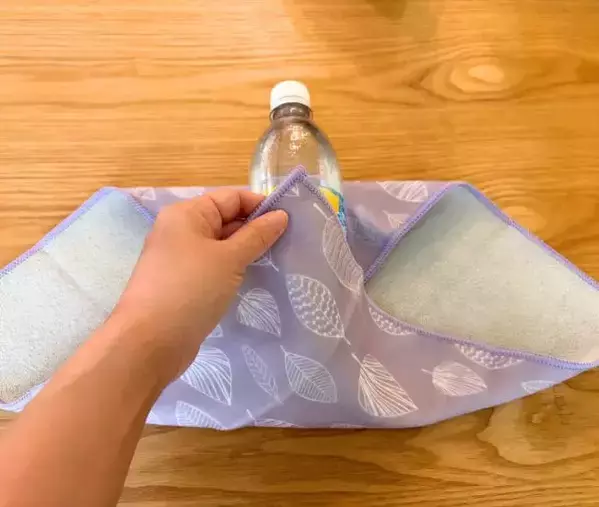 ペットボトルの結露でバッグの中がびしょ濡れ…　救ったのは『お弁当グッズ』だった！