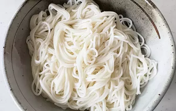 調理時間はたった10分 めんつゆを卒業した人がドハマりする『冷やし担々そうめん』