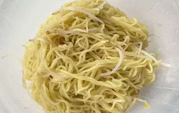 冷やし中華の麺がくっつかない　『ゆで上がり1分前』のポイント