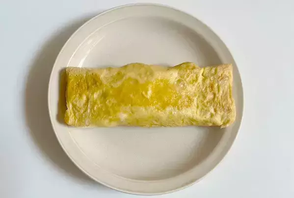 「夫がハマった」　ご飯が進む玉子焼き、『5g』加えた調味料は？【玉子焼きレシピ】