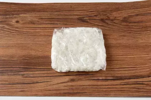 残ったご飯、ラップだけで冷凍してない？　米のプロおすすめの保存方法は