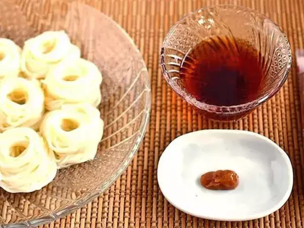 「そうめんの薬味を買い忘れた…」　ネギなしでもおいしい食べ方に「パンチ効いてる」【管理栄養士の3選】
