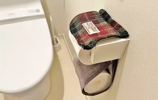 トイレホルダーカバー、キッチンのエプロンと一緒に洗える？　洗濯のプロが教える「正解」は…