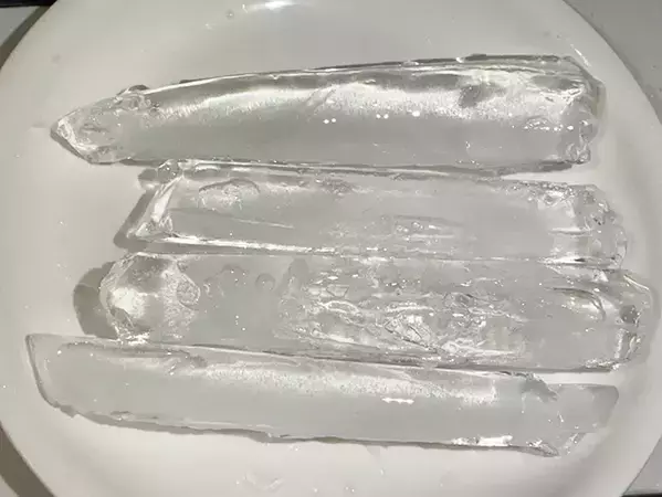 水筒に入れやすい『氷』　材料3つで簡単に作れる裏ワザがこちら！