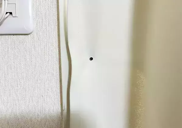 『磁石』を窓縁に貼ると部屋が快適に　西日を侵入させないコツに「温度が1.4度も下がった」