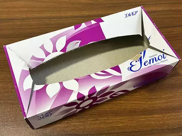 ティッシュの空き箱を再利用　5分で作れる『収納ケース』が「家中で便利！」