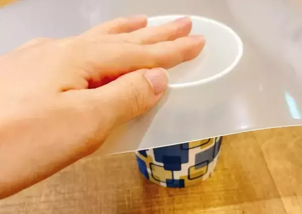家の中に虫がいる！　潰さず『追い出す方法』に「簡単でいいね」