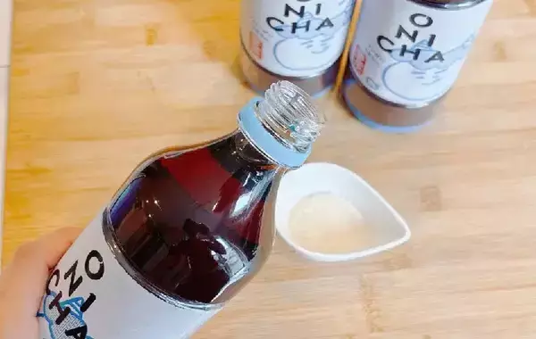 ペットボトルの麦茶、そのまま飲んだらもったない！　5g加えるだけで「子供が喜ぶ」「こんなに合うんだ」