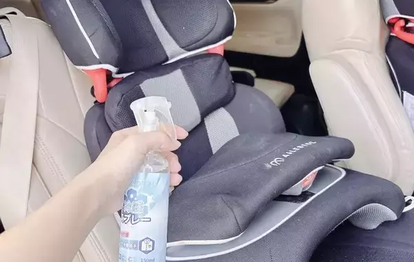 【車内の暑さ対策】熱々のシート、そのまま座るの待った！乗車前に絶対やりたい「冷却ハック3選」