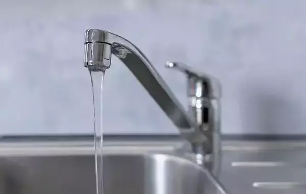 給湯器の温度、夏も冬も同じにしてない？　ガスの無駄を防ぐコツは