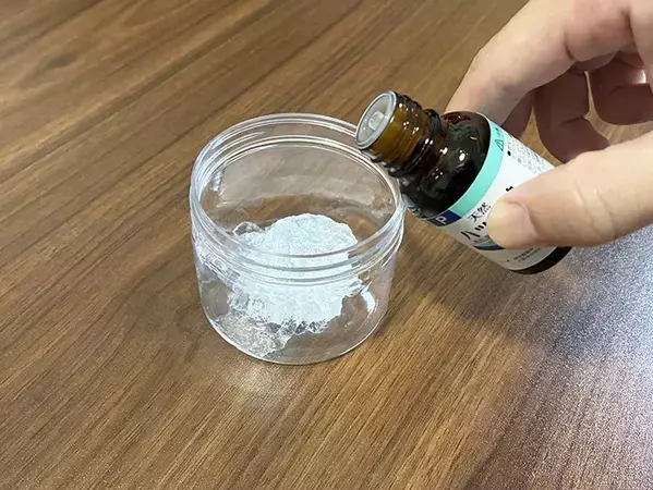 保冷剤の『中身』を活用！　夏に役立つ2つの使い道が、こちら