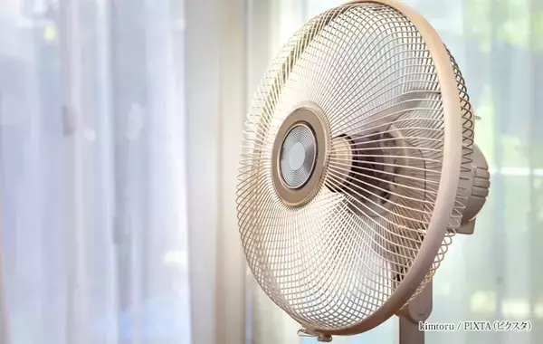 扇風機にまつわる『NG行動』　電機メーカーが注意、“気温が高い日”に使う場合は
