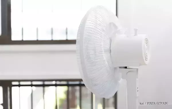 扇風機にまつわる『NG行動』　電機メーカーが注意、“気温が高い日”に使う場合は