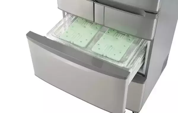 とりあえず取っておきたい保冷剤、保管するなら常温or冷凍庫？　メーカーが教えるのは