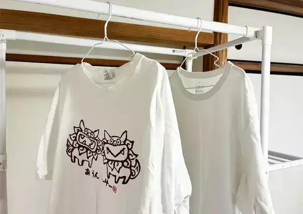 ハンガーに『手提げホルダー』をつけると？←Tシャツを乾かす時間を大幅に短縮できた！【活用法】