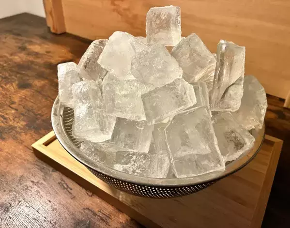 いつものハンバーグに『氷を1個』入れるだけ！　驚きの裏ワザに「家族が大絶賛」【活用法4選】