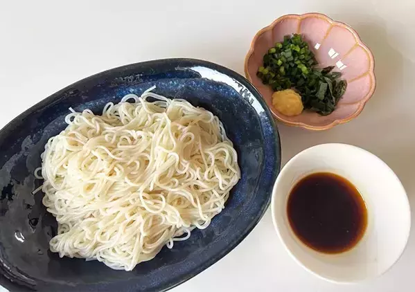 まだめんつゆで食べてる？　そうめんの思わぬ食べ方に「こっちのが好き」「早くやればよかった」