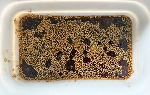 具材はナスと大葉でOK！　焼いて漬けるだけの一品が「ご飯に合う」「そうめんにものせたい」