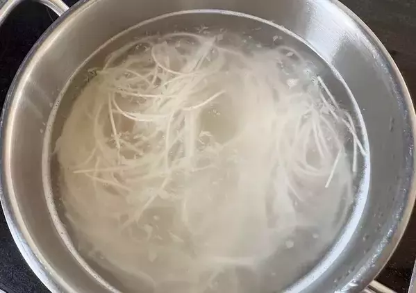 そうめんのつゆに『大さじ2分の1杯』入れてみて！　意外な食べ方に「これはハマった」【5分レシピ】