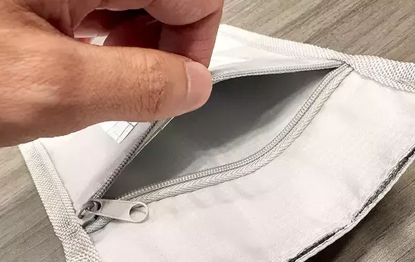 3COINSで見つけた夏にぴったりのサコッシュ　ペットボトルの保冷や塩分補給がこれで快適に！