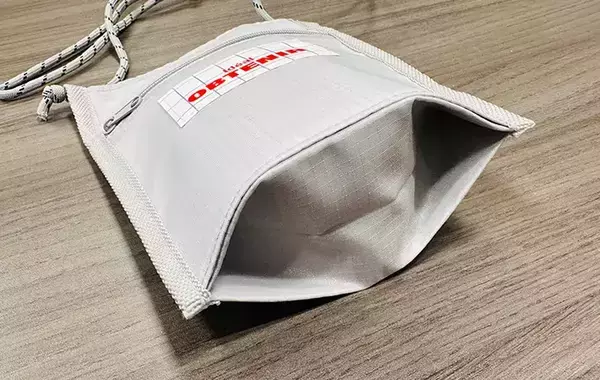 3COINSで見つけた夏にぴったりのサコッシュ　ペットボトルの保冷や塩分補給がこれで快適に！