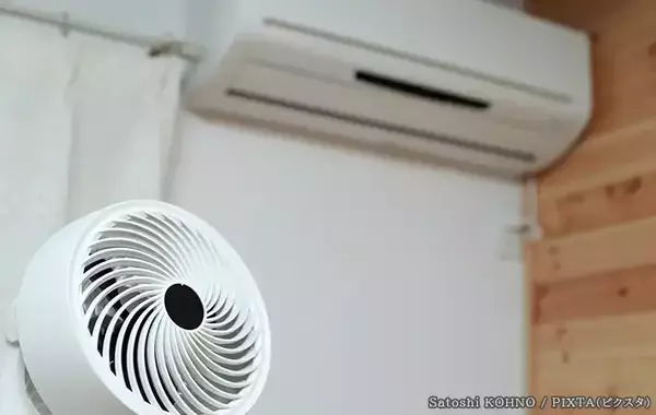 扇風機とサーキュレーター、エアコン中はどっち？　メーカーが教える使い分け