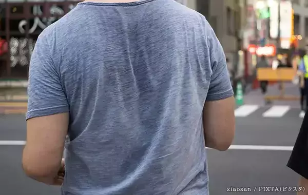 夏に蒸れるマスク、『冷感スプレー』使ってOK？　小林製薬が教える“暑さ対策”