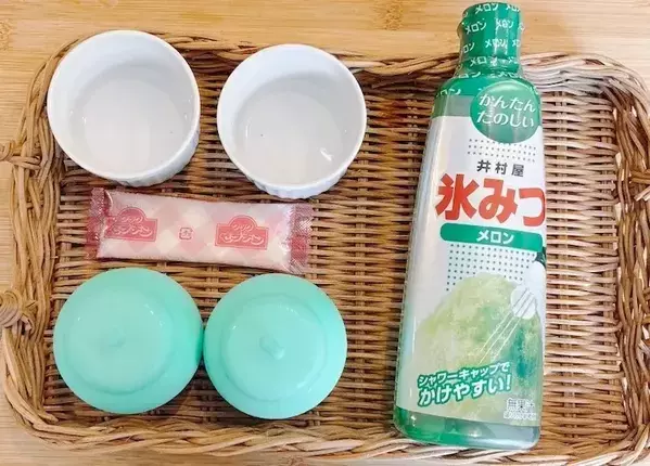 『メロンボール』に流し込むだけ！　数分後の変化に「子供が大興奮」「夏休みに作りたい」