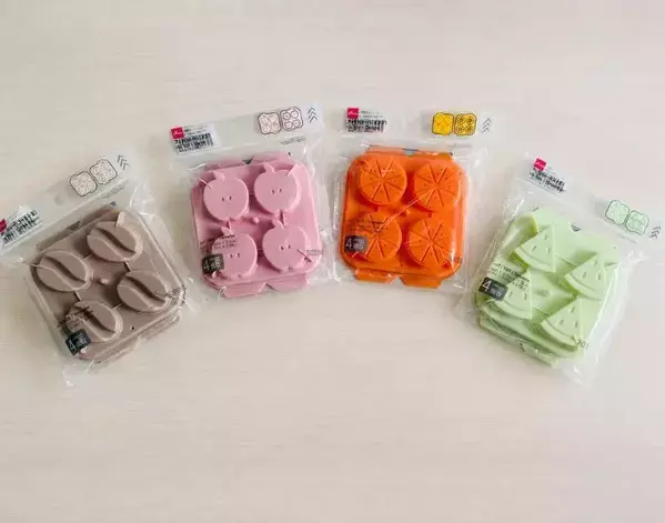 ダイソーの『アイストレー』で氷を作ると…？　出来栄えに「満足度高い！」